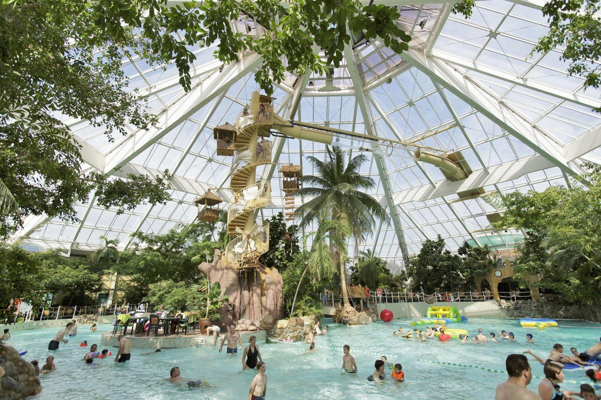 Hotel De Vossemeren By Center Parcs Lommel Ngoại thất bức ảnh