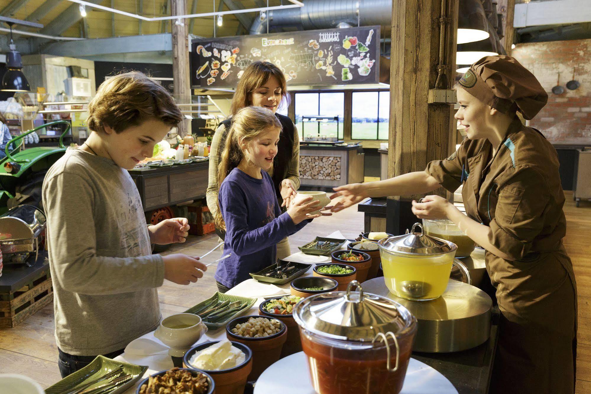 Hotel De Vossemeren By Center Parcs Lommel Ngoại thất bức ảnh
