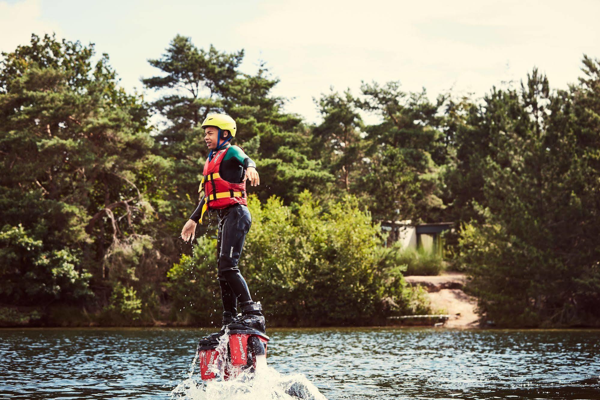Hotel De Vossemeren By Center Parcs Lommel Ngoại thất bức ảnh
