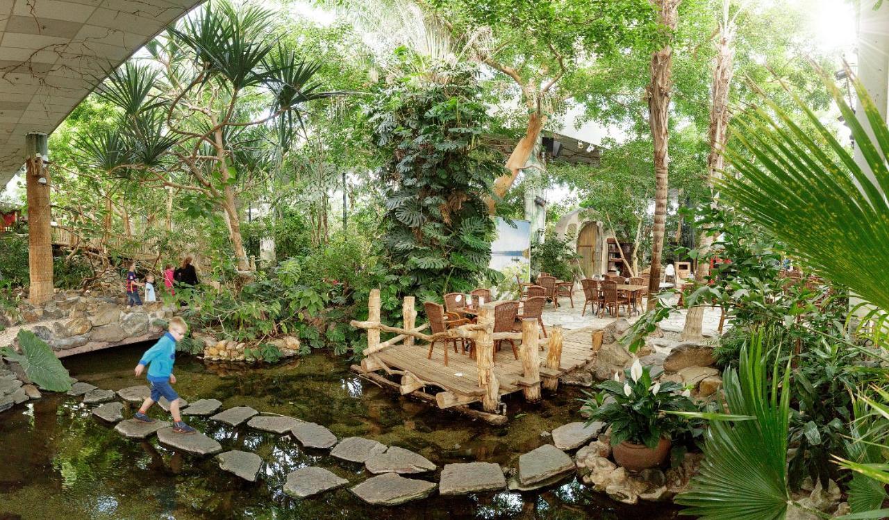 Hotel De Vossemeren By Center Parcs Lommel Ngoại thất bức ảnh