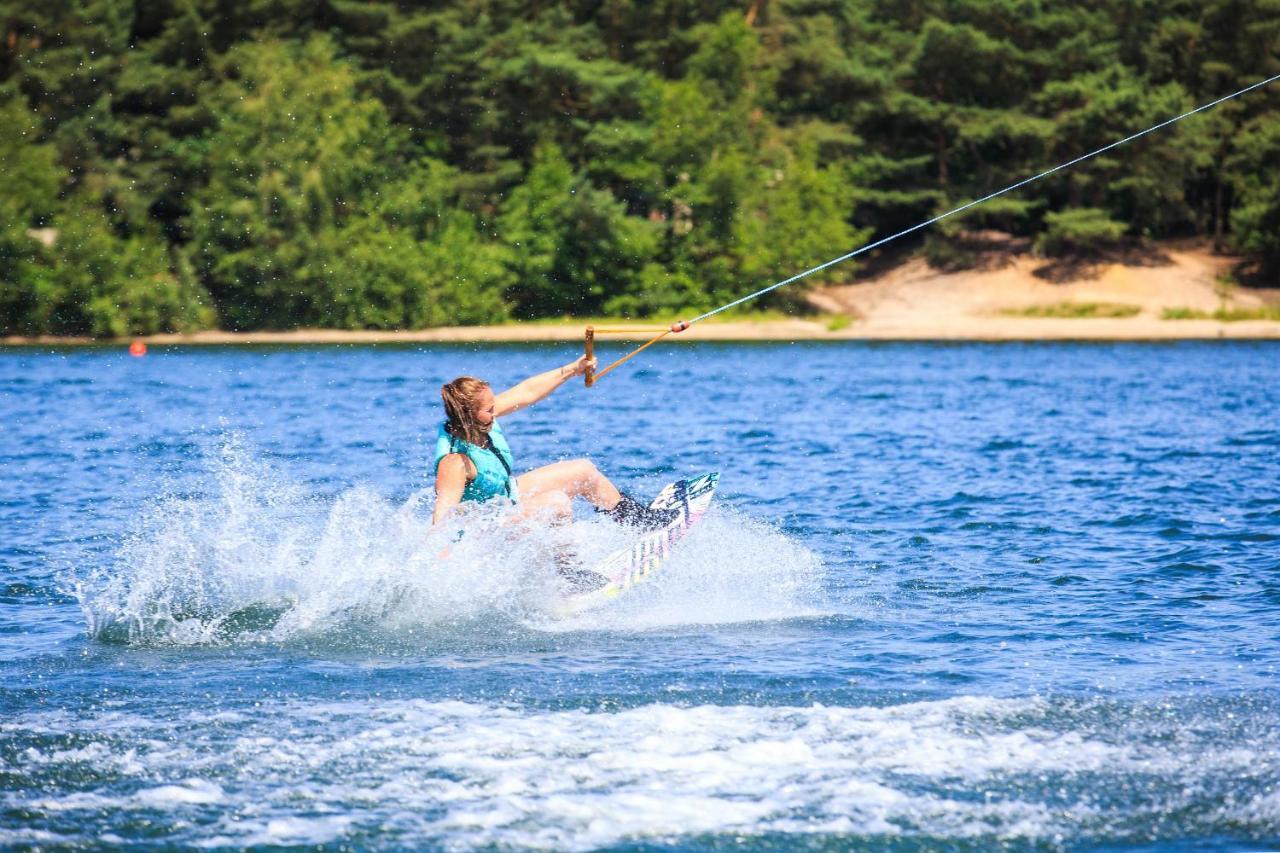 Hotel De Vossemeren By Center Parcs Lommel Ngoại thất bức ảnh